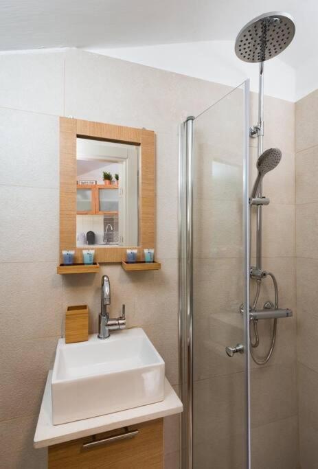 Ovadia Somech #4 Apartment Jerusalem Exterior photo